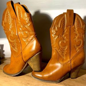 MIA cowboy boots